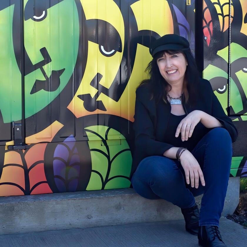 Personalized feedback from Sonia. Share an image or question and receive practical, useful feedback based on more than 30 years of digital imaging experience—as both a graphic designer and a fine artist.